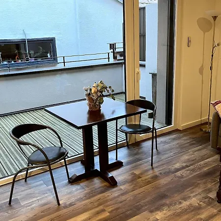 9 Lumineux, Agreable *